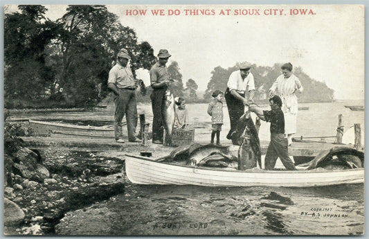 SIOUX CITY IA FISHING EXAGGERATED ANTIQUE POSTCARD