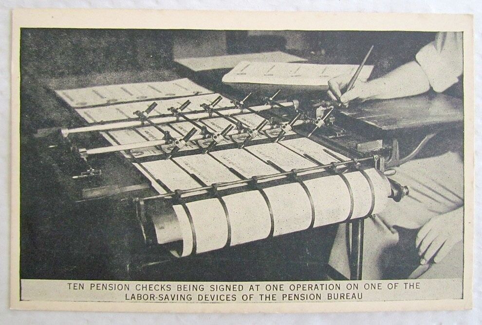ANTIQUE 1926 POSTCARD CHECKS SIGNED AT LABOR SAVING DEVICE OF PENSION BUREAU