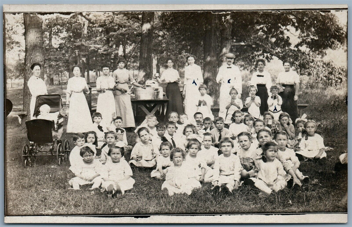MIDDLETOWN NY PRE-KINDERGARTEN 1913 ANTIQUE REAL PHOTO POSTCARD RPPC