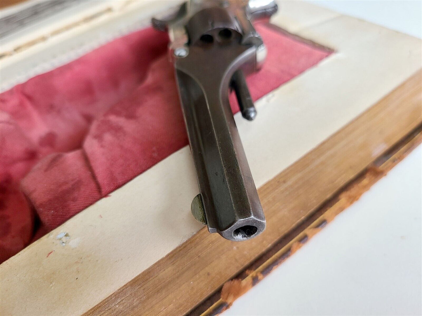 ANTIQUE REVOLVER in BOOK SHAPE BOX HIDDEN SAFE