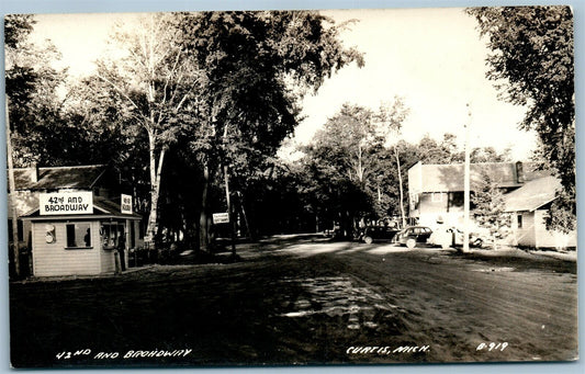 CURTIS MI 42nd & BROADWAY ANTIQUE REAL PHOTO POSTCARD RPPC