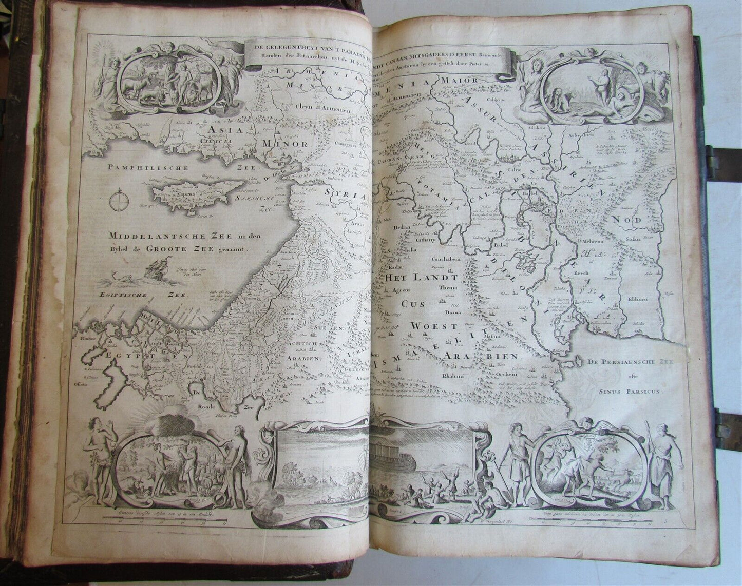 1702 BIBLE in DUTCH ILLUSTRATED w/ MAP MASSIVE FOLIO w/ CLASPS antique BIBLIA