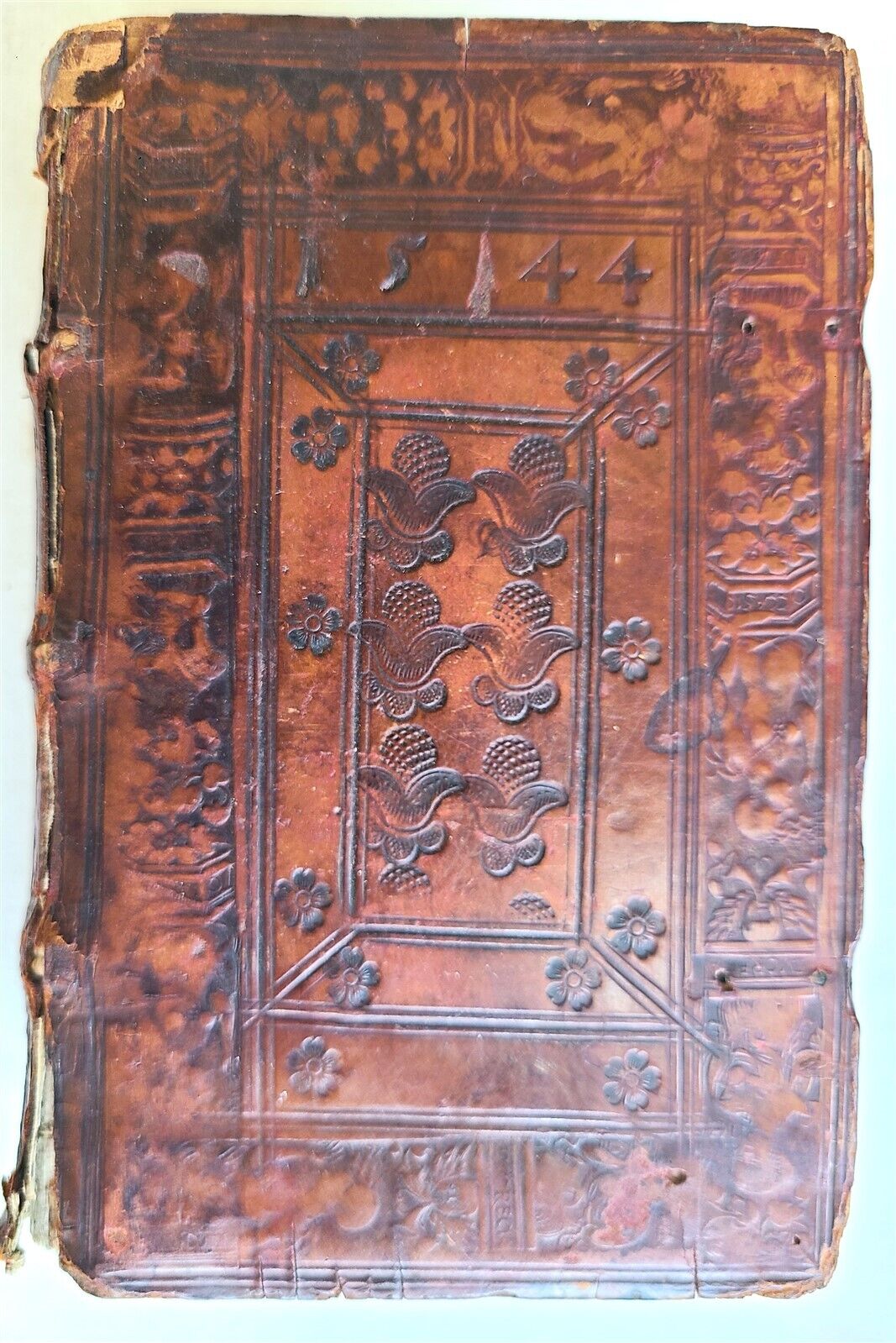 1539 TWELVE CAESARS BIOGRAPHIES by Suetonius Tranquillus antique 16 c. BINDING