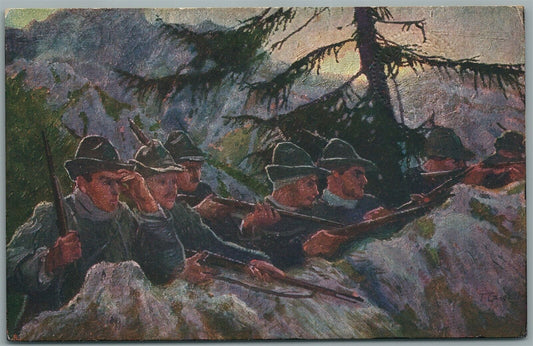 WWI ERA ITALIAN RED CROSS MILITARY ANTIQUE POSTCARD SOLDIERS in TRENCH
