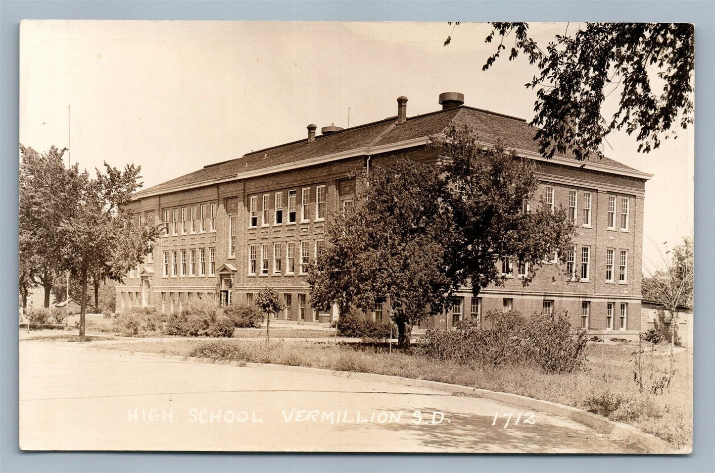 VERMILLION SD HIGH SCHOOL ANTIQUE REAL PHOTO POSTCARD RPPC