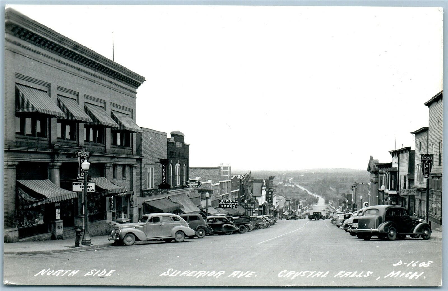 CRYSTAL FALLS MI SUPERIOR AVE. VINTAGE REAL PHOTO POSTCARD RPPC