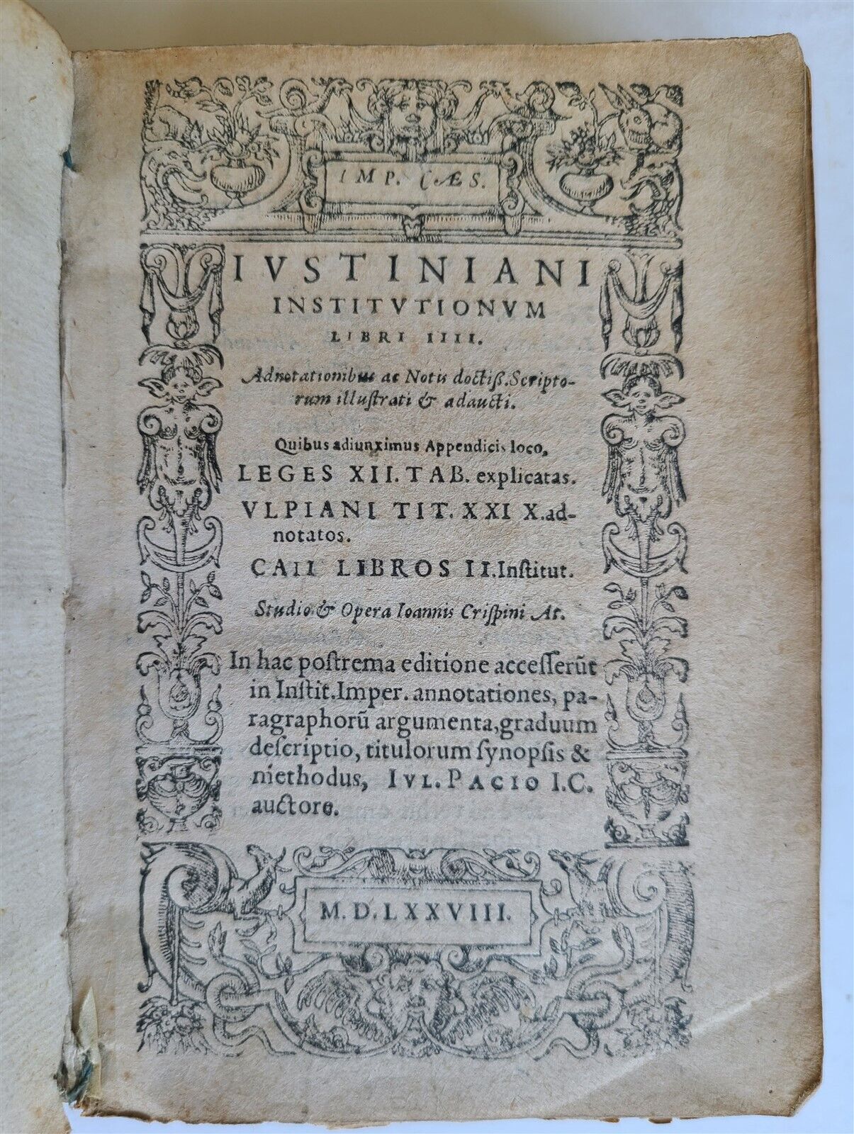 1578 LAW BOOK Imp. Caes. IUSTINIANI INSTITUTIONUM antique VELLUM 16th century