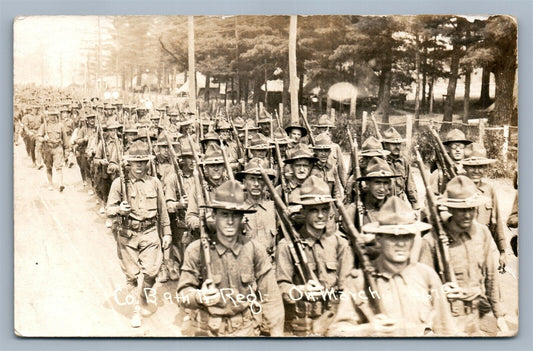 AMERICAN ARMY REGIMENT on MARCH w/ RIFLES WWI ANTIQUE REAL PHOTO POSTCARD RPPC