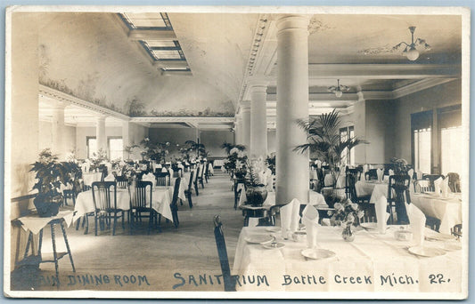 BATTLE CREEK MI SANITARIUM DINING ROOM VINTAGE REAL PHOTO POSTCARD RPPC