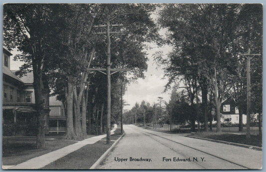 FORT EDWARD NY UPPER BROADWAY VINTAGE POSTCARD