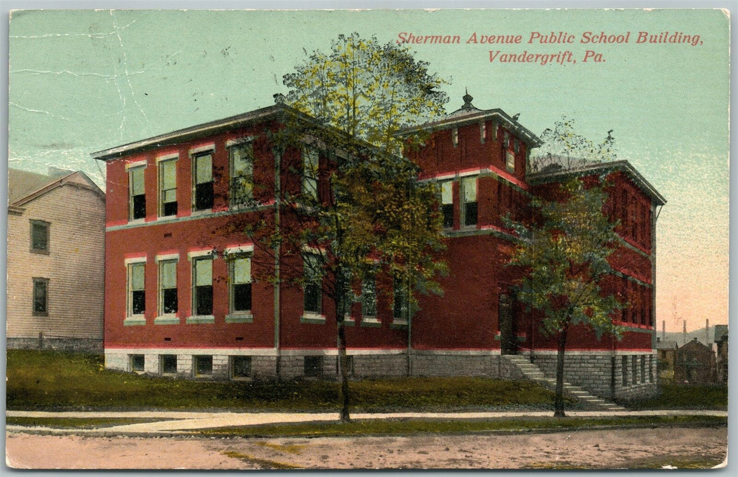 VANDERGRIFT PA SHERMAN AVENUE PUBLIC SCHOOL ANTIQUE POSTCARD