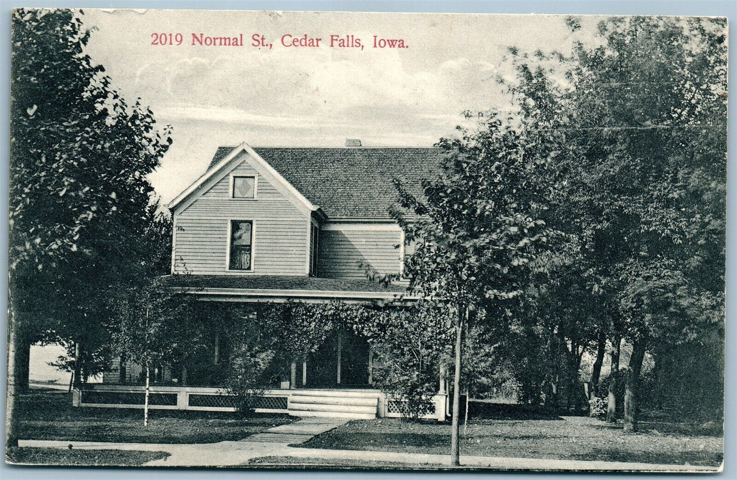 CEDAR FALLS IA 2019 WALNUT STREET ANTIQUE POSTCARD