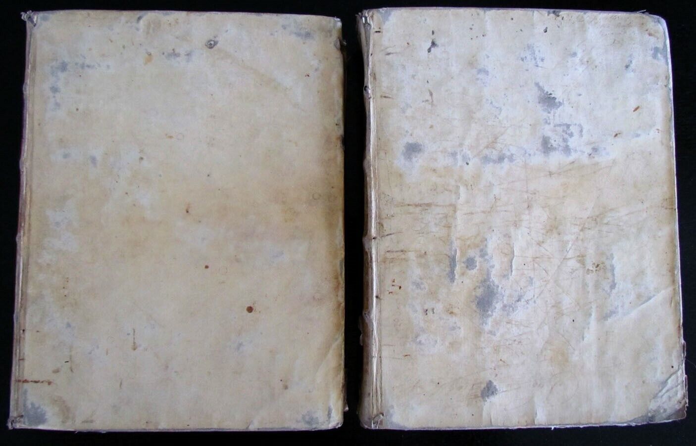 1730 BIBLIA in LATIN VELLUM BOUND 2 VOLUMES PRINTED IN VENICE ANTIQUE HOLY BIBLE