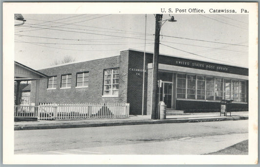 CATAWISSA PA POST OFFICE VINTAGE POSTCARD