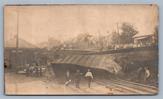 BELMONT OH RAILROAD STATION TRAIN WRECK ANTIQUE REAL PHOTO POSTCARD RPPC railway