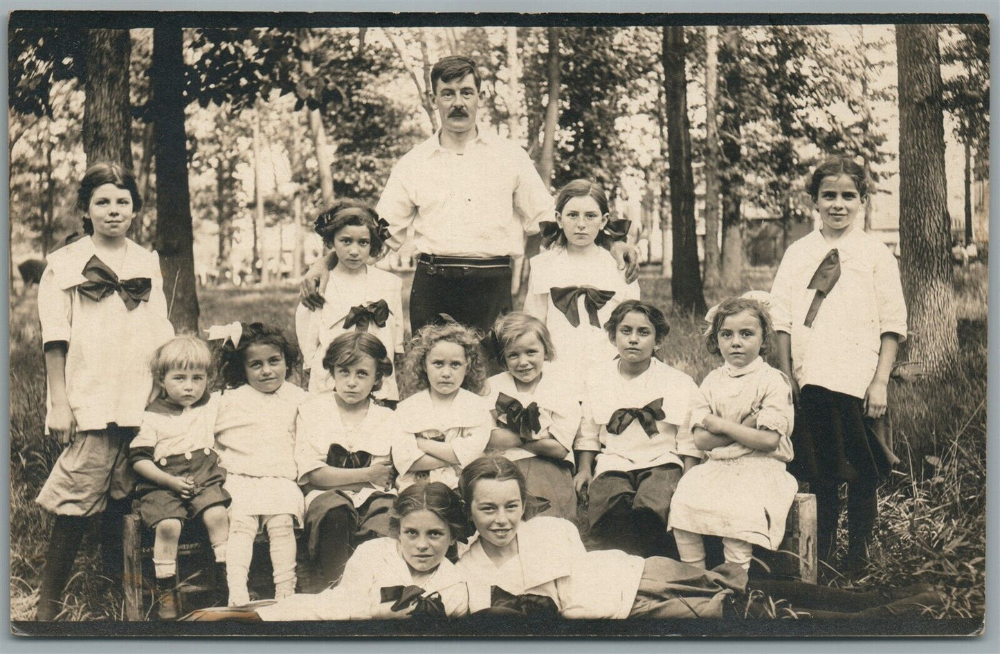 GIRLS CAMP GROUP ANTIQUE REAL PHOTO POSTCARD RPPC