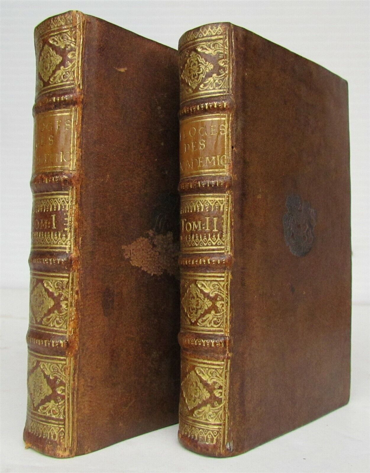 1731 2 volumes SCIENCE in FRENCH by Bernard Fontenelle antique