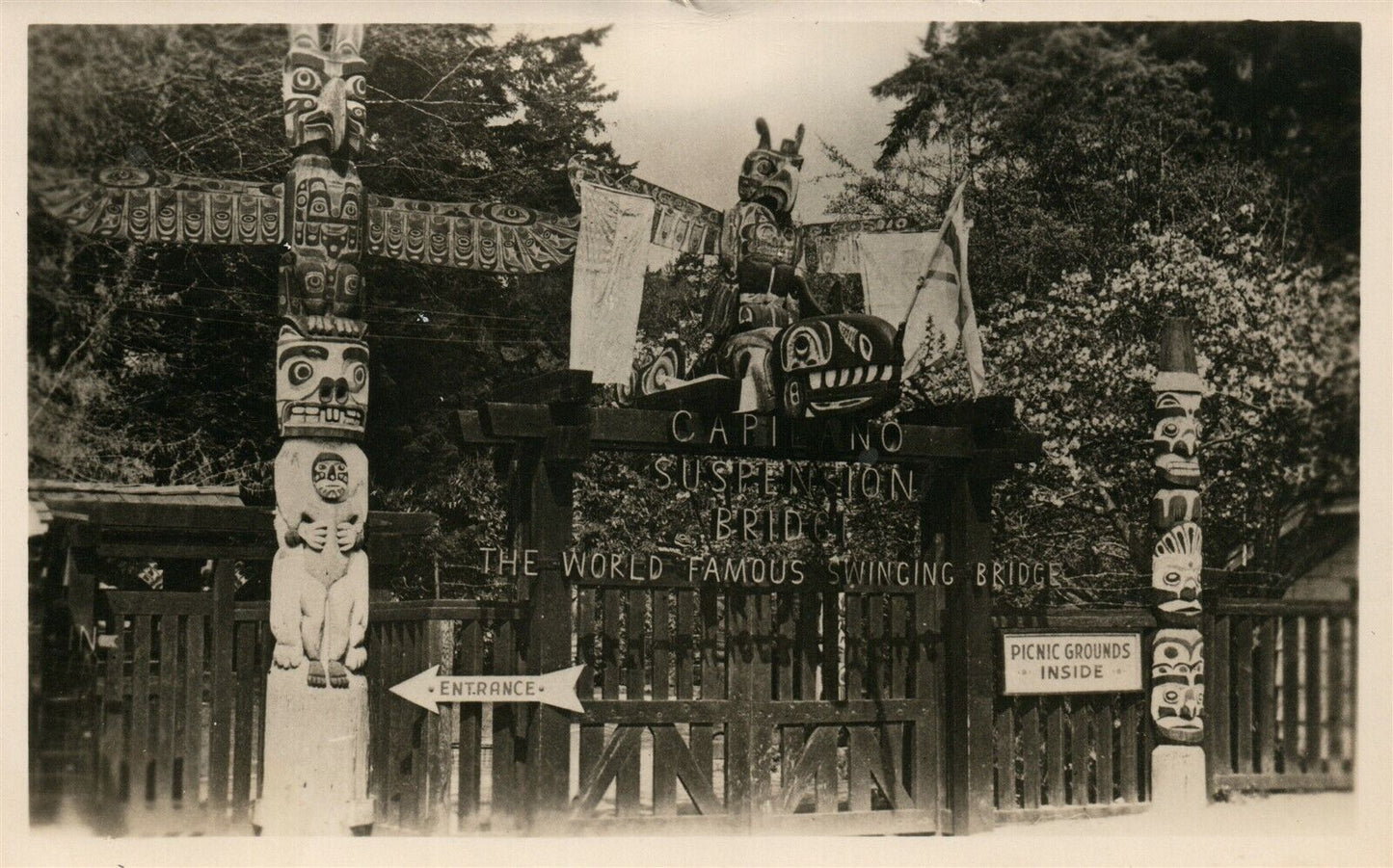 INDIAN TOTEMS CAPILANO BRIDGE VANCOUVER CANADA VINTAGE REAL PHOTO POSTCARD RPPC