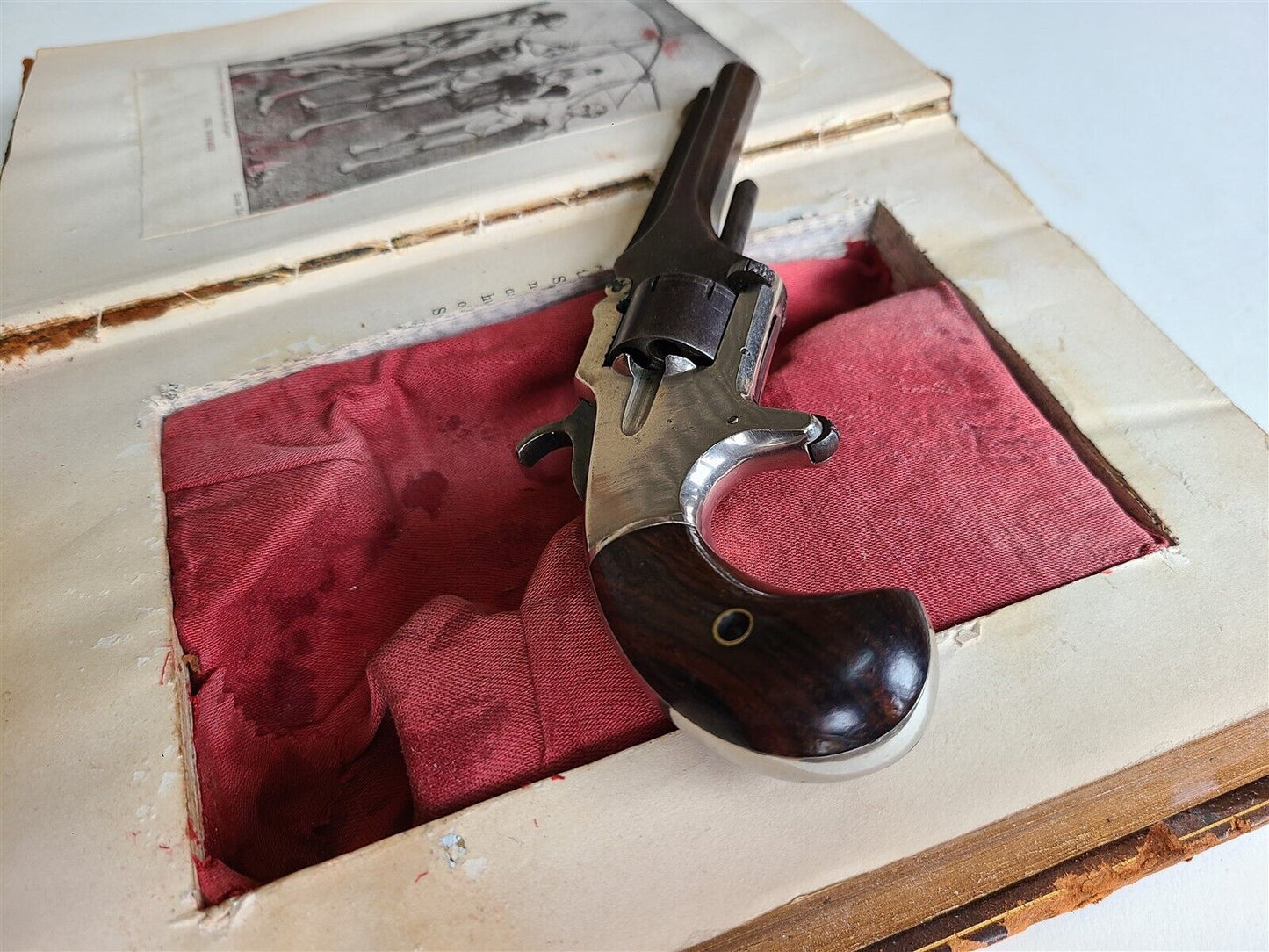 ANTIQUE REVOLVER in BOOK SHAPE BOX HIDDEN SAFE