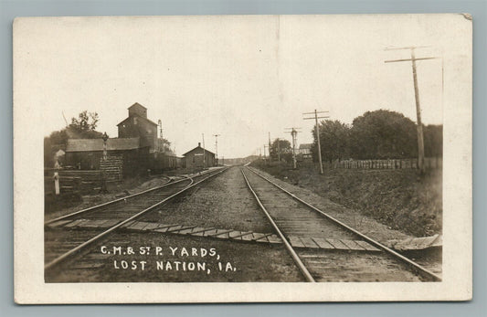 LOST NATION IA RAILROAD STATION RAILWAY DEPOT ANTIQUE REAL PHOTO POSTCARD RPPC