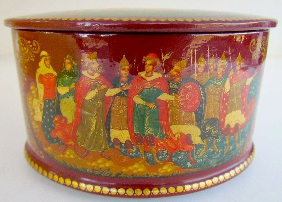 1993 BEAUTIFUL RUSSIAN PALEKH SIGNED HAND PAINTED ALL SIDES LACQUER BOX WEDDING