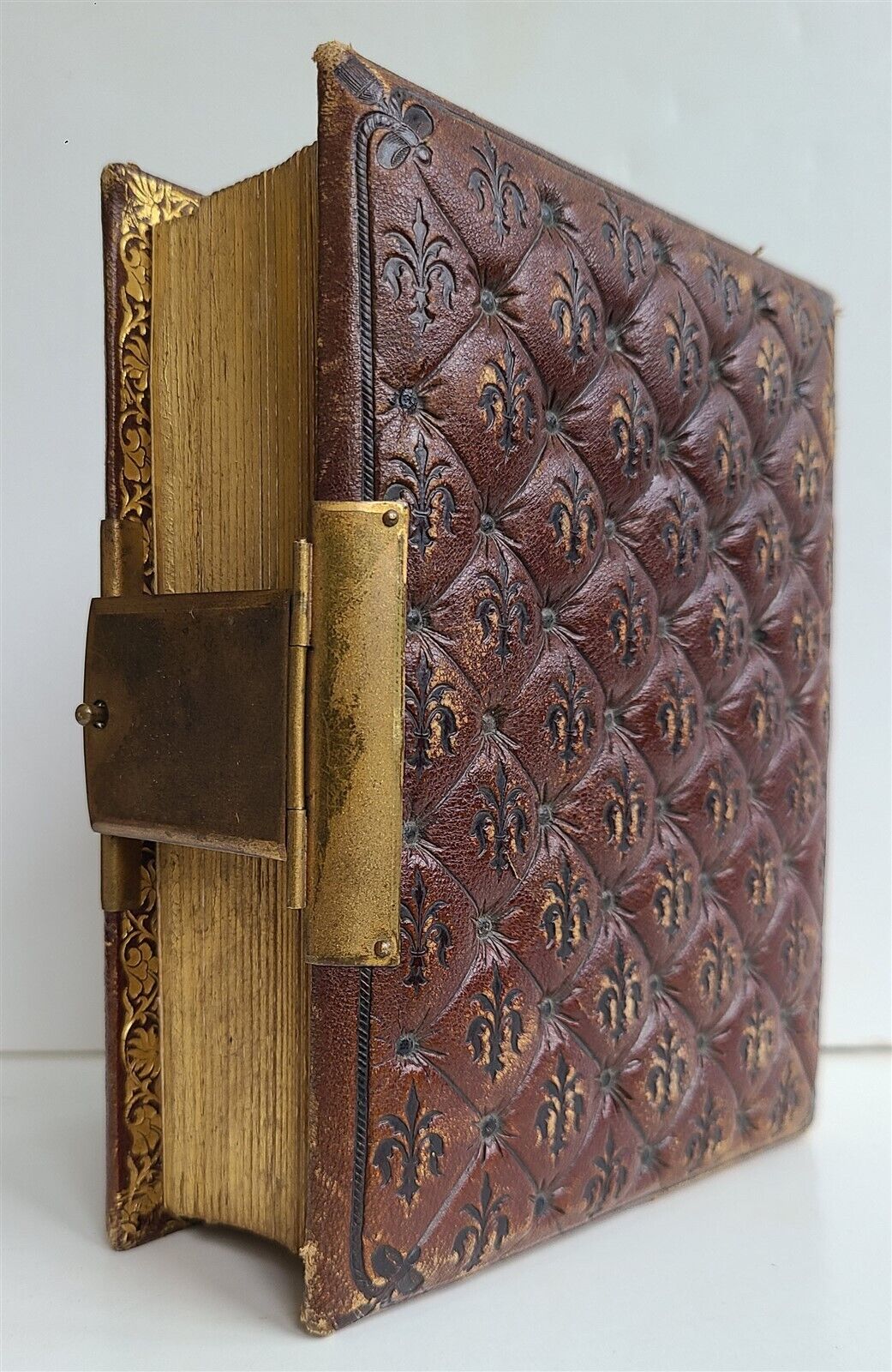 1880s PHOTO ALBUM VICTORIAN antique w/ decorative binding w/CDV 50 photos