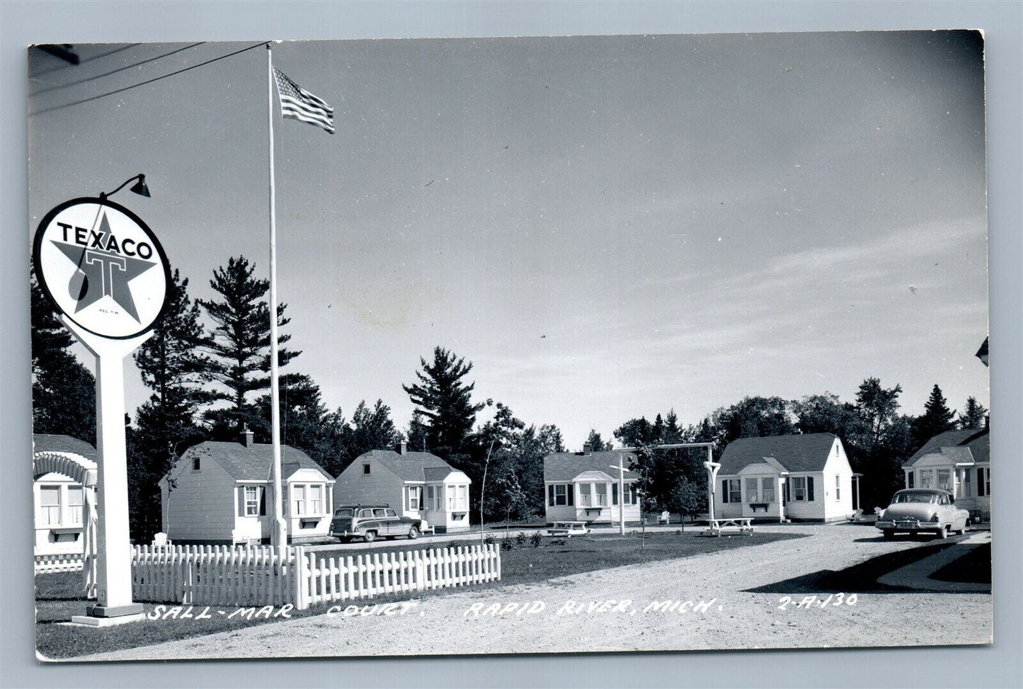 RAPID RIVER MI TEXACO GAS STATION SALL-MAR CT VINTAGE REAL PHOTO POSTCARD RPPC