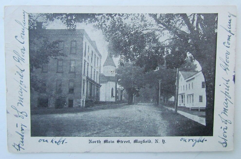 VINTAGE POSTCARD NORTH MAIN STREET MAYFIELD NY NEW YORK
