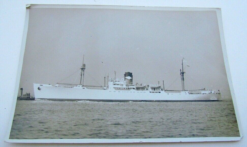 VINTAGE PHOTO BRITISH STEAM PASSENGER SHIP CITY OF PARIS