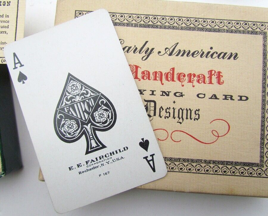 VINTAGE EARLY AMERICAN HANDCRAFT DESIGNS PLAYING CARDS DOUBLE DECK BOX