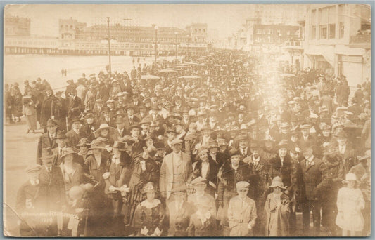 ATLANTIC CITY NJ CROWD SCENE ANTIQUE REAL PHOTO POSTCARD RPPC