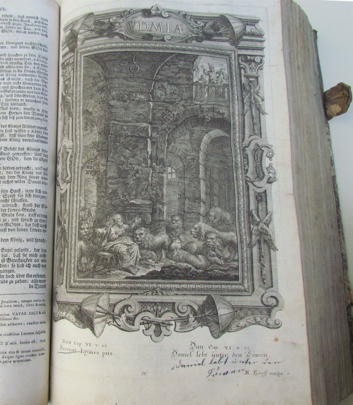 1751 PIGSKIN BINDING BIBLE BIBLIA SACRA FOLIO 9.5 x 15" antique ILLUSTRATED