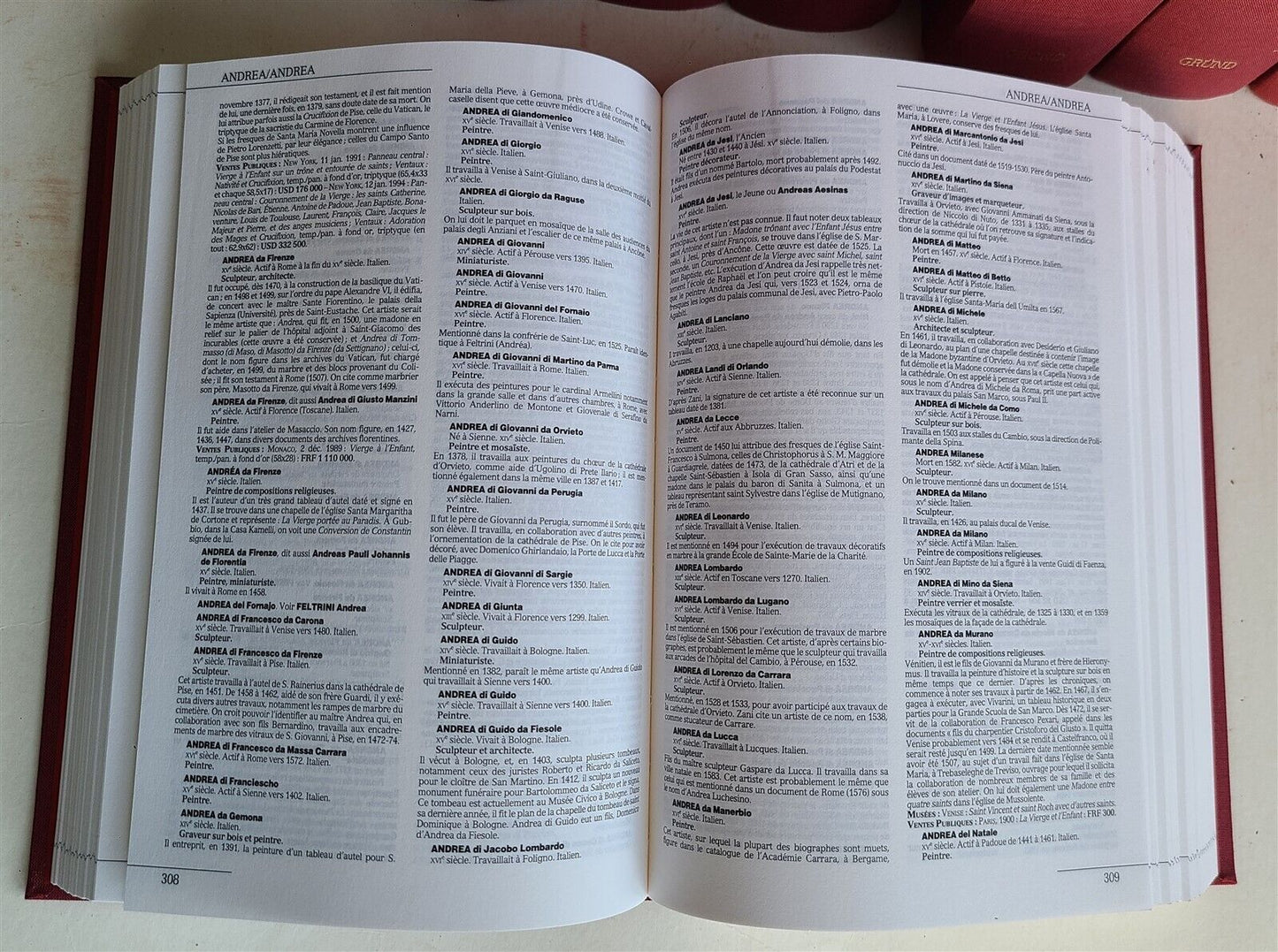 1999 DICTIONARY OF PAINTERS SCULPTORS, & ENGRAVERS 14 VOLUMES complete in FRENCH