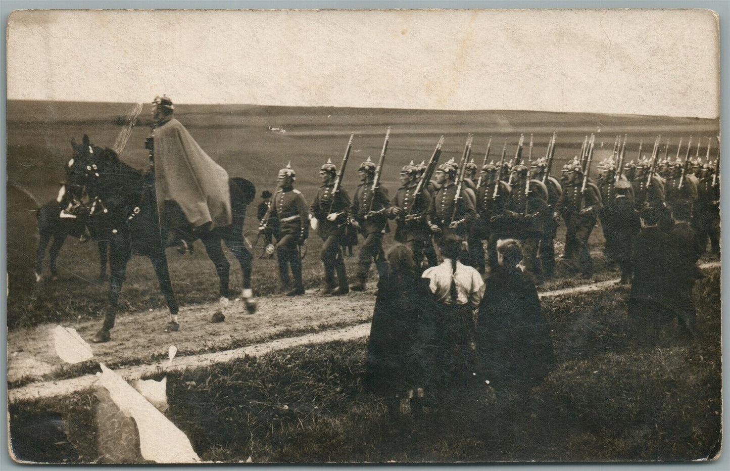 GERMAN WWI ERA PARADE ANTIQUE REAL PHOTO POSTCARD RPPC