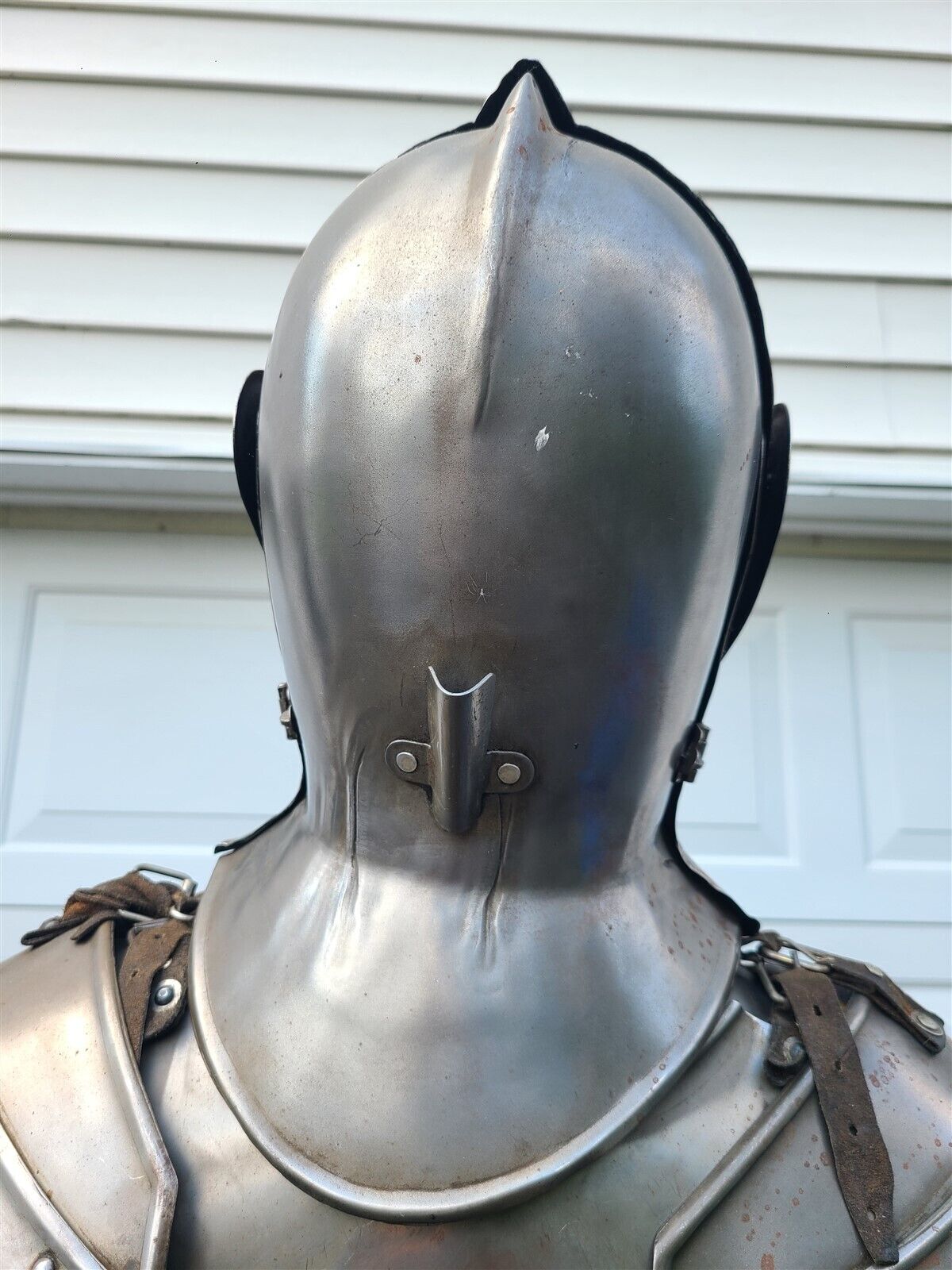 MEDIEVAL KNIGHT SUIT OF ARMOR REPLICA vintage