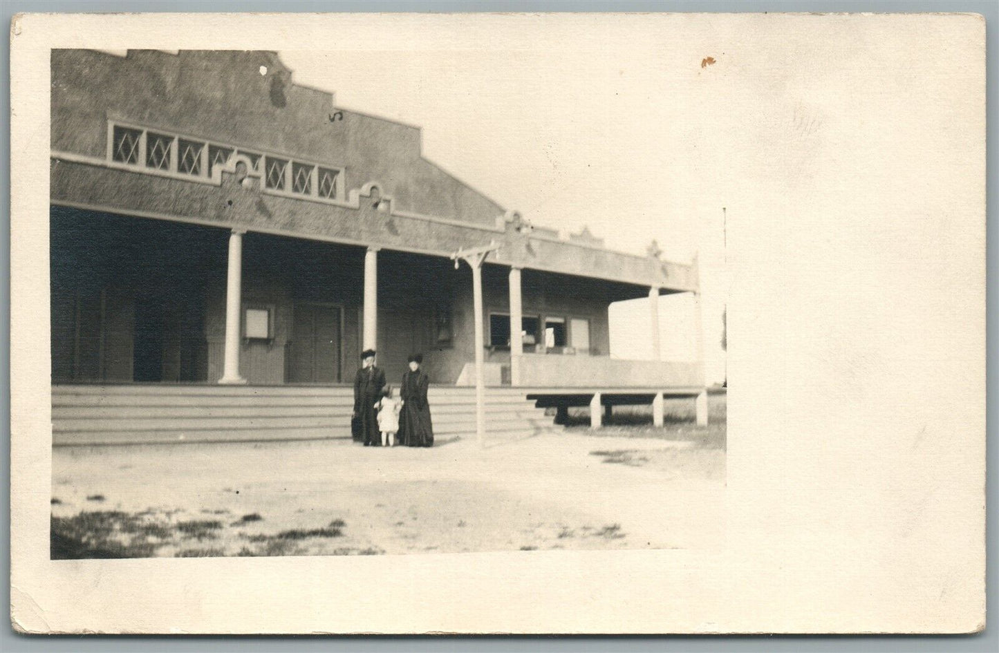 OAKLAND BEACH RI SCENE ANTIQUE REAL PHOTO POSTCARD RPPC