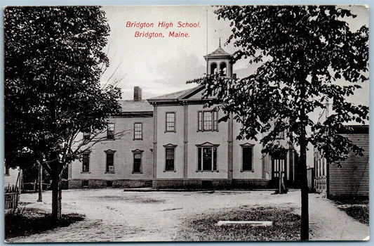 BRIDGTON ME HIGH SCHOOL ANTIQUE REAL PHOTO POSTCARD RPPC
