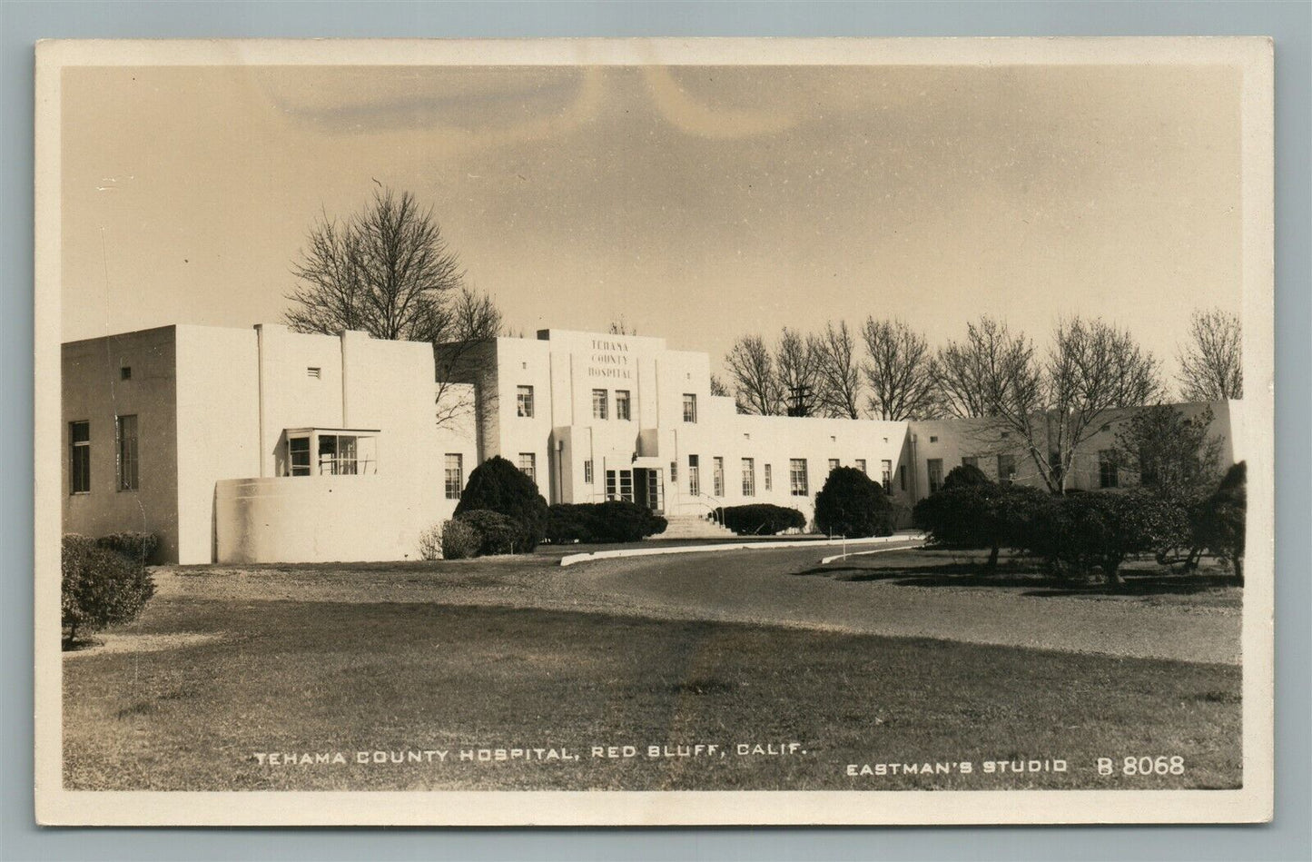 RED BLUFF CA TEHAMA COUNTY HOSPITAL VINTAGE REAL PHOTO POSTCARD RPPC