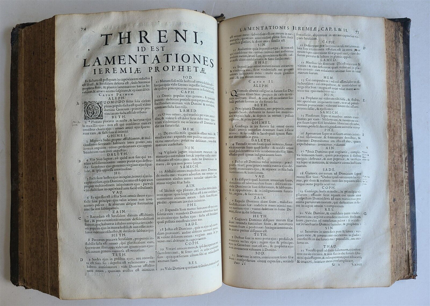 1675 BIBLE in LATIN ANTIQUE FOLIO printed in Lyon France