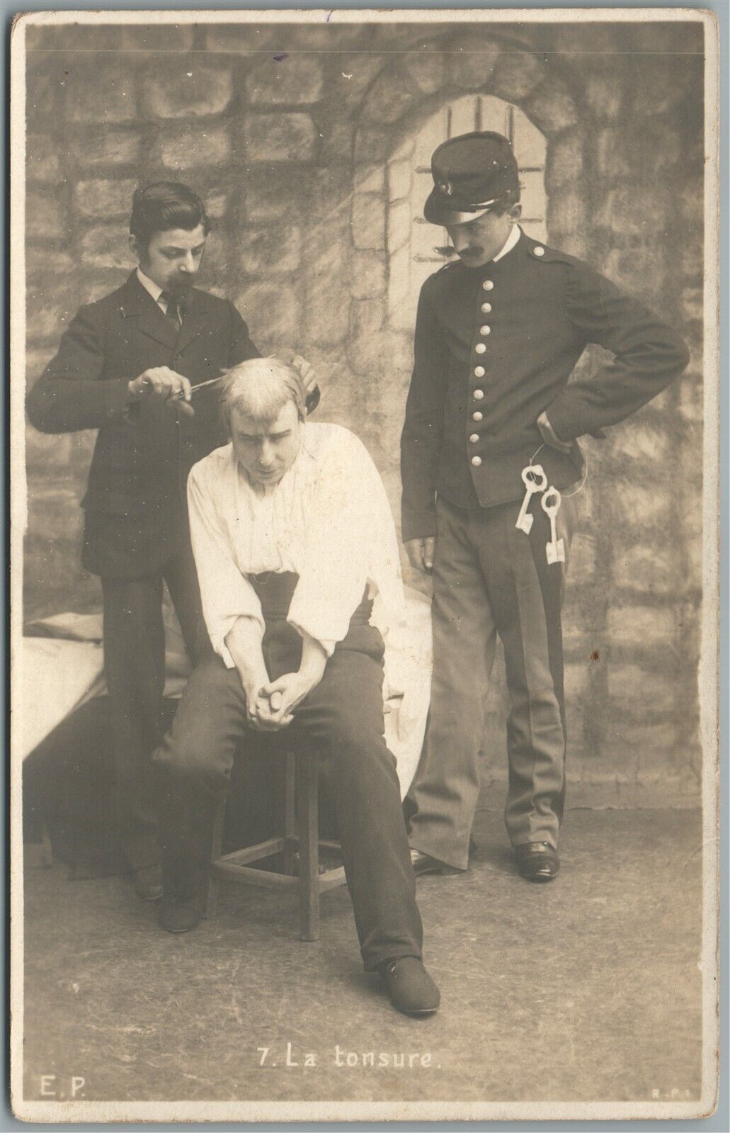 PRISON INMATE HAIRDRESSING ANTIQUE REAL PHOTO POSTCARD RPPC