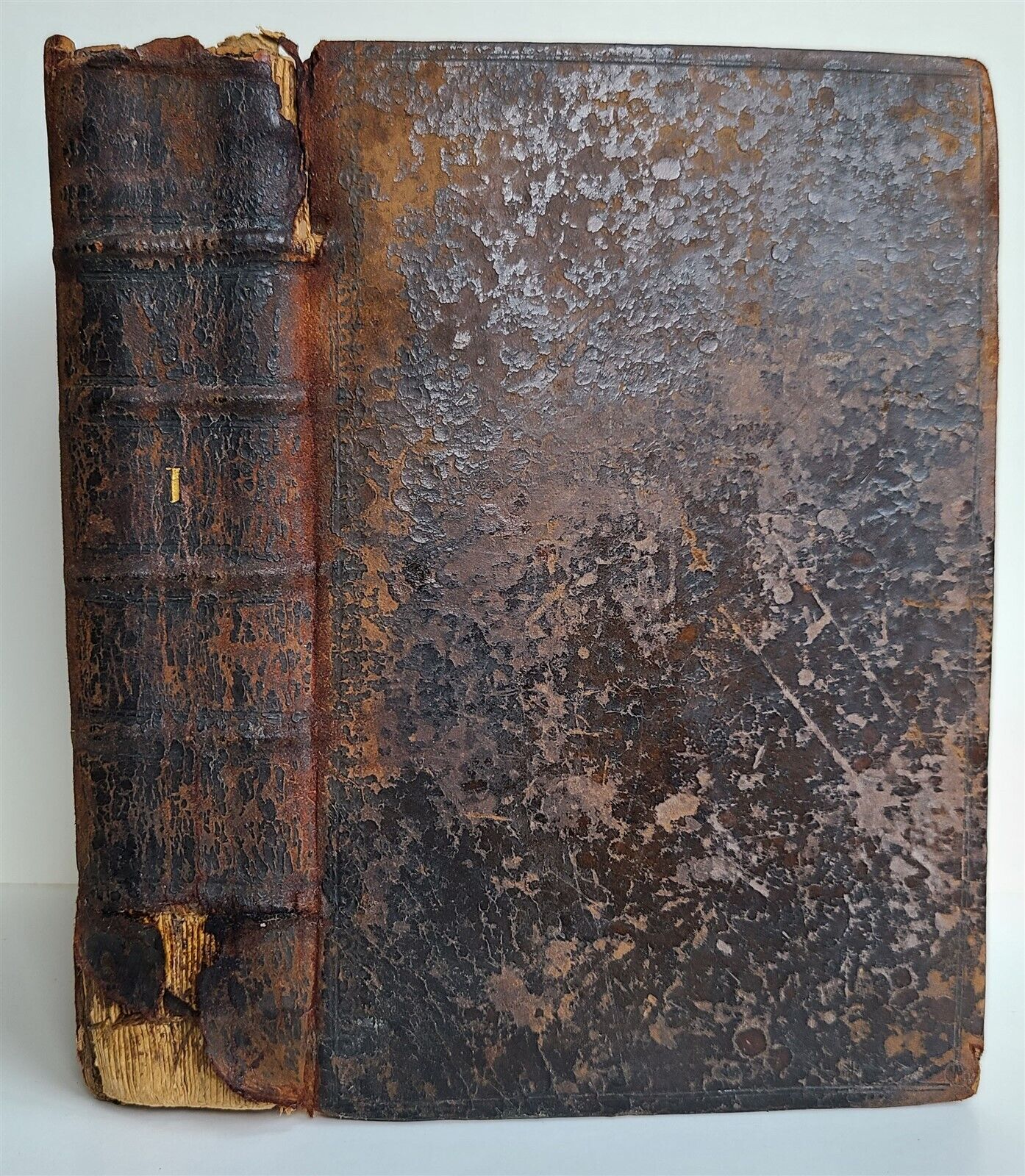 1700 ESSAYS of MICHAEL seigneur de MONTAIGNE Vol. I antique in ENGLISH