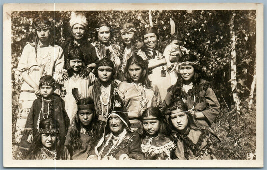 INDIAN FAMILY w/ KIDS ANTIQUE REAL PHOTO POSTCARD RPPC