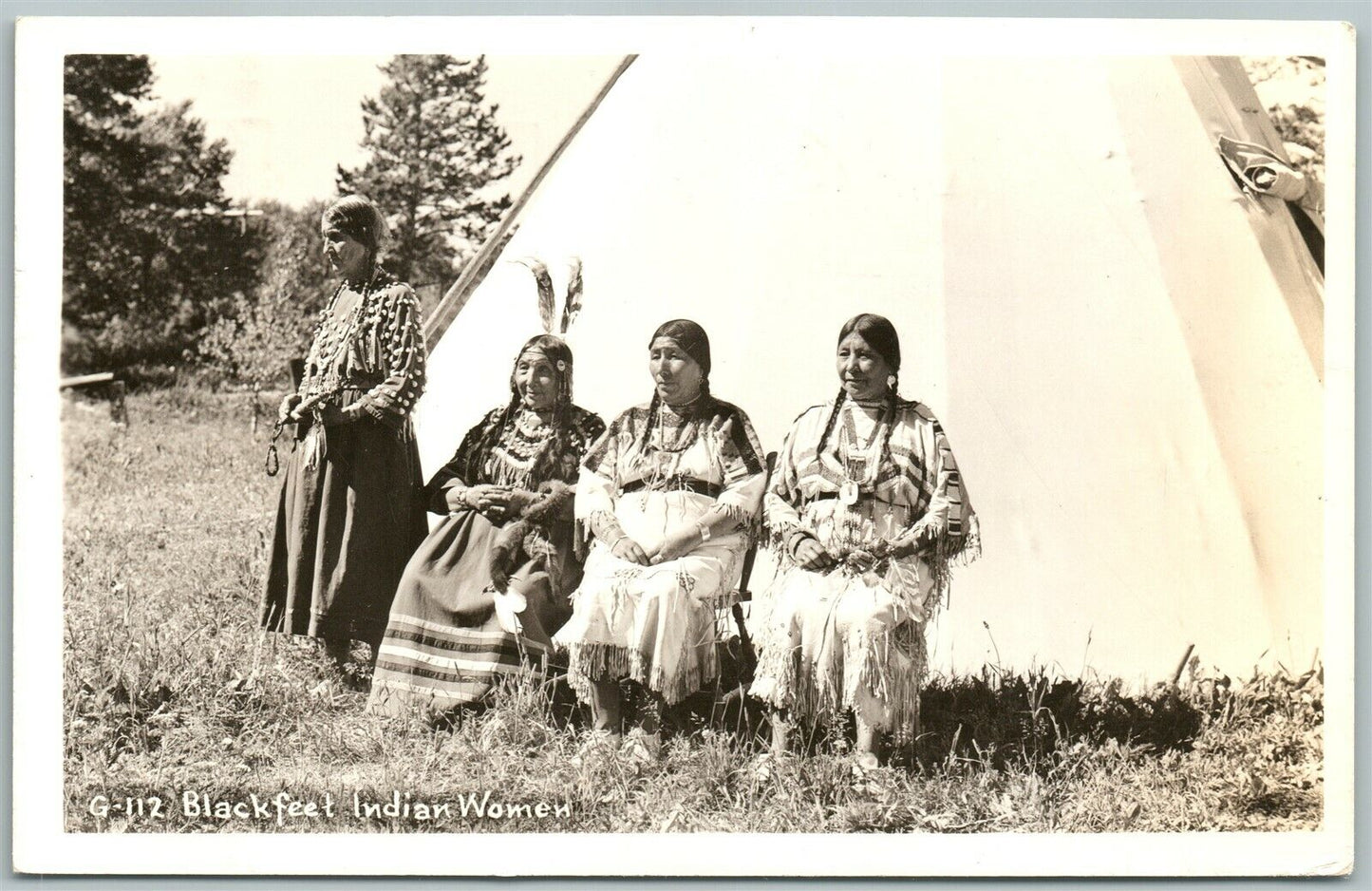 BLACKFEET INDIAN WOMEN at WIGWAM 1958 VINTAGE REAL PHOTO POSTCARD RPPC