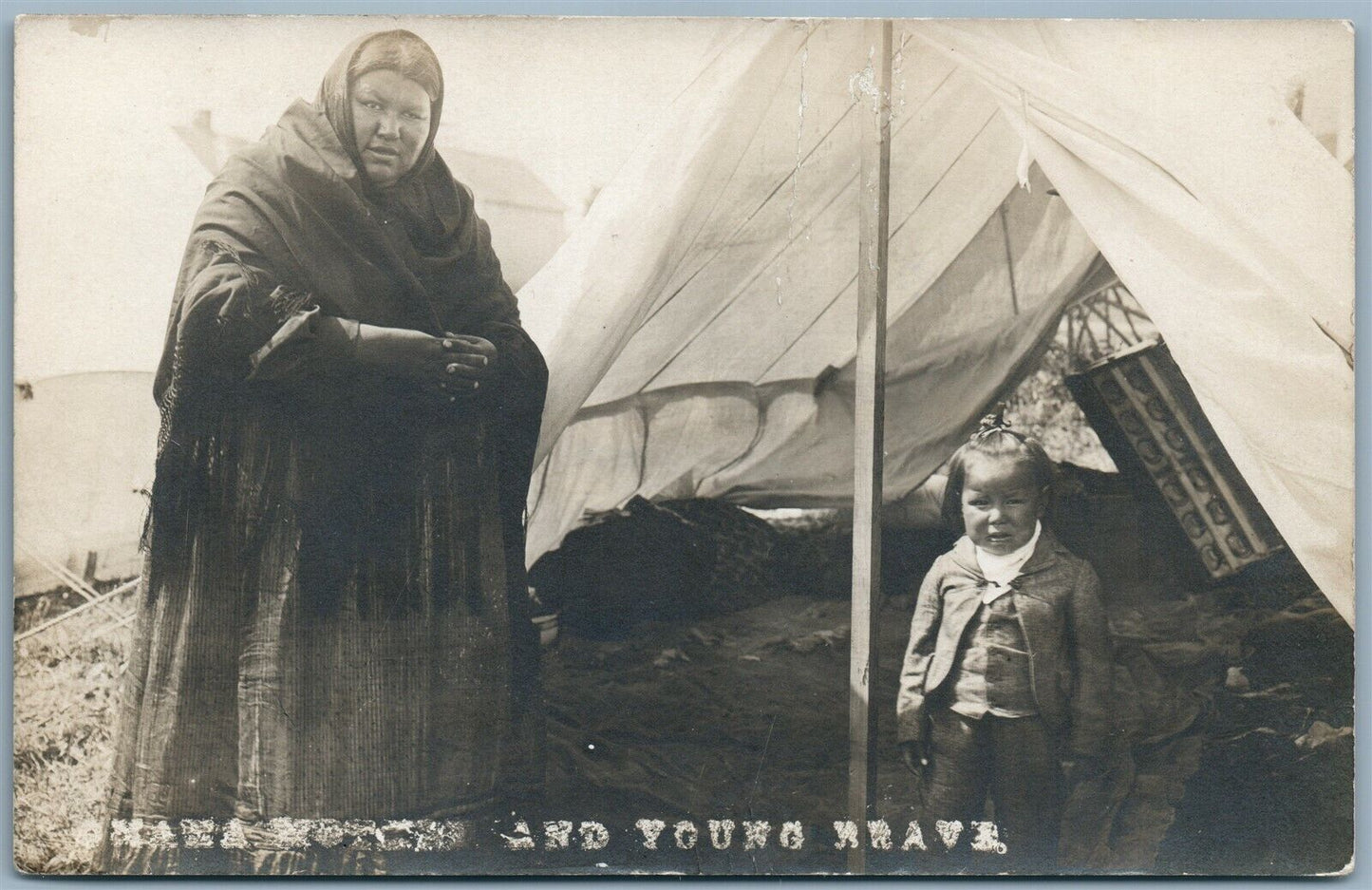 AMERICAN INDIAN MOTHER w/ KID ANTIQUE REAL PHOTO POSTCARD RPPC