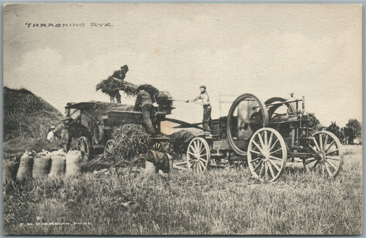 THRASHING RYE ANTIQUE POSTCARD