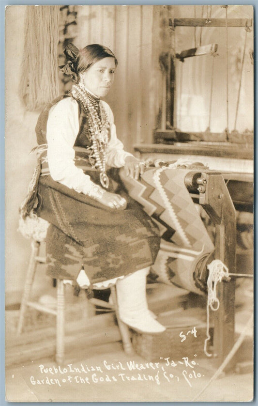 PUEBLO INDIAN GIRL WEAVER JA-RO ANTIQUE PHOTO RPPC GARDEN OF GODS TRADING CO