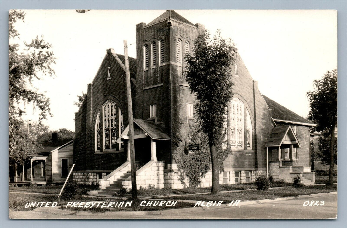 ALBIA IA UNITED PRESBYTERIAN CHURCH VINTAGE REAL PHOTO POSTCARD RPPC