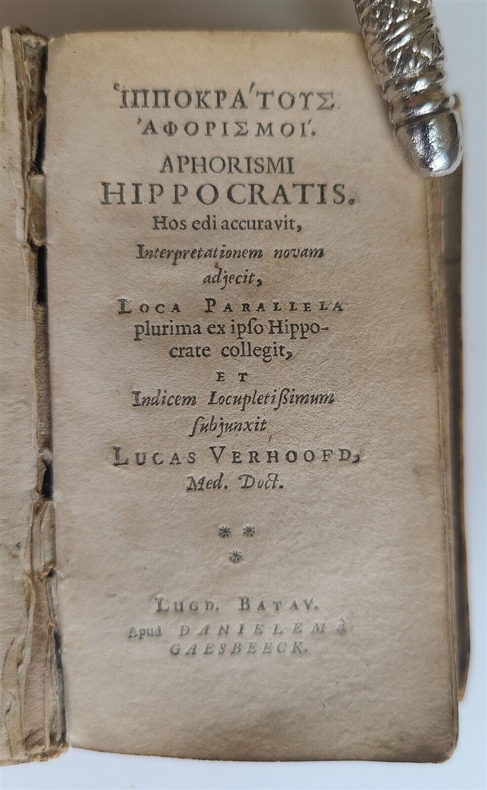 1675 HIPPOCRATES APHORISMS antique VELLUM BOUND