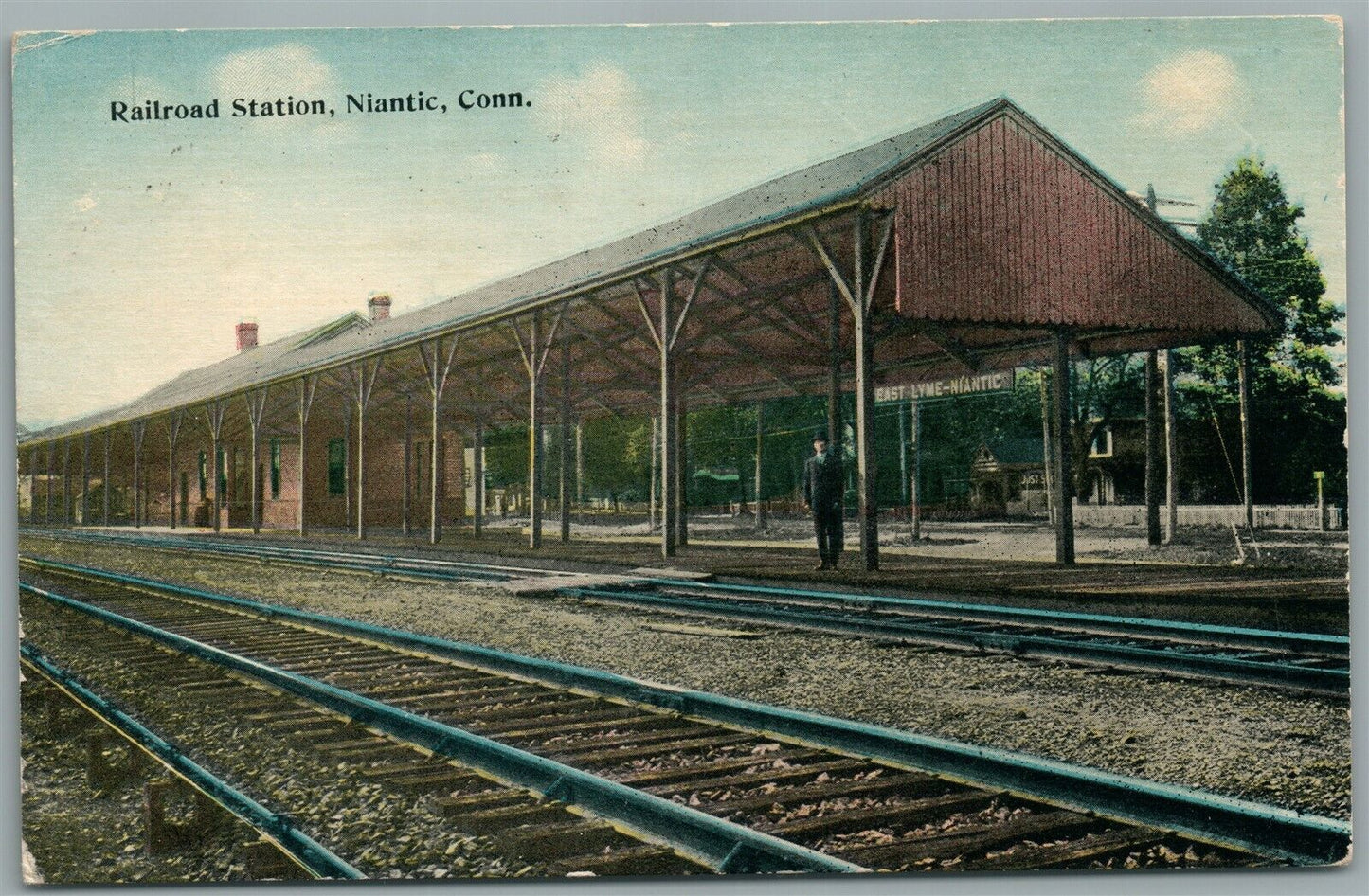 NIANTIC CT RAILROAD STATION RAILWAY TRAIN DEPOT ANTIQUE POSTCARD