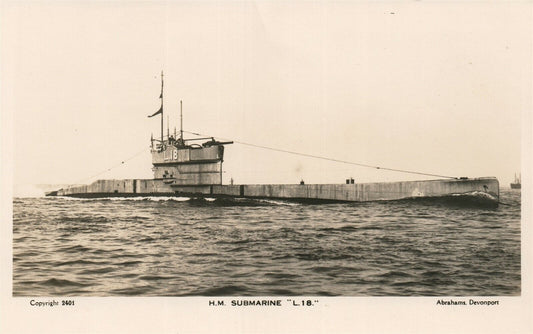 BRITISH H.M. SUBMARINE L18 VINTAGE REAL PHOTO POSTCARD RPPC